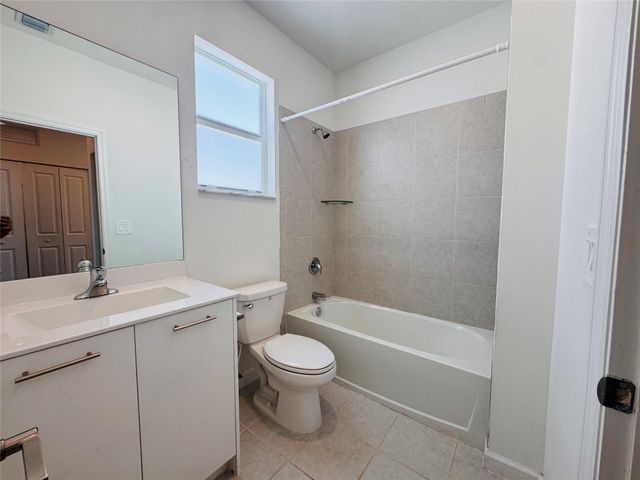 2437 NW 131st Circle 2437, Miami, FL 33167