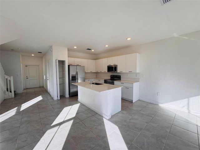 2437 NW 131st Circle 2437, Miami, FL 33167