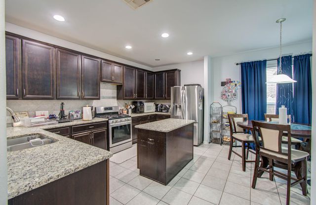 318 Bolton Drive, Westwood, TX 77573