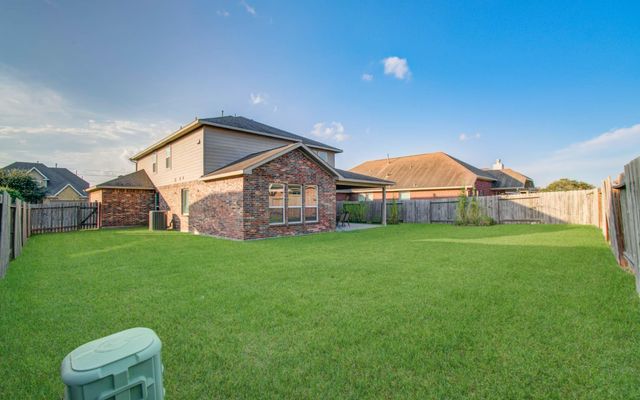 318 Bolton Drive, Westwood, TX 77573