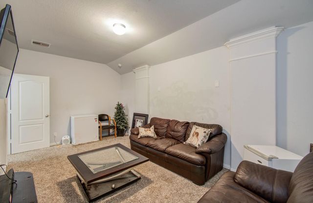 318 Bolton Drive, Westwood, TX 77573