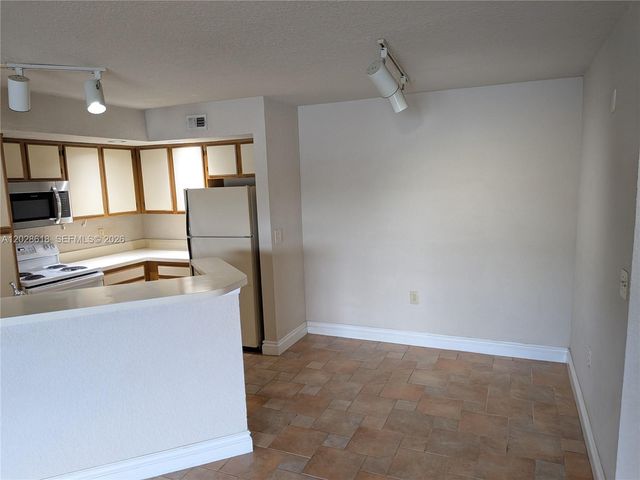 731 Vista Isles Drive 1516, Sunrise, FL 33325