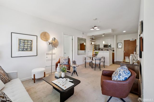 555 Bartlett Street 206, San Francisco, CA 94110
