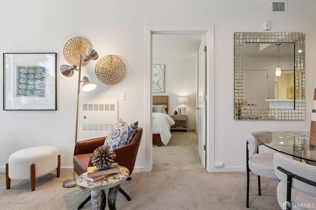 555 Bartlett Street 206, San Francisco, CA 94110