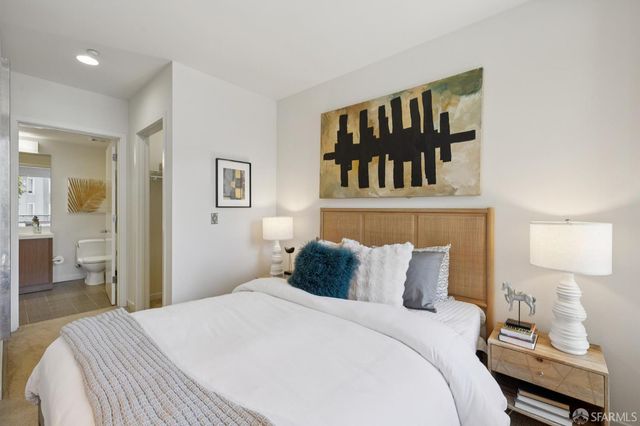 555 Bartlett Street 206, San Francisco, CA 94110