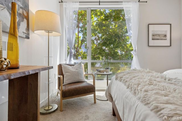 555 Bartlett Street 206, San Francisco, CA 94110
