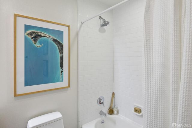 555 Bartlett Street 206, San Francisco, CA 94110