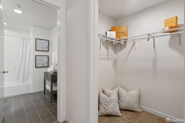 555 Bartlett Street 206, San Francisco, CA 94110