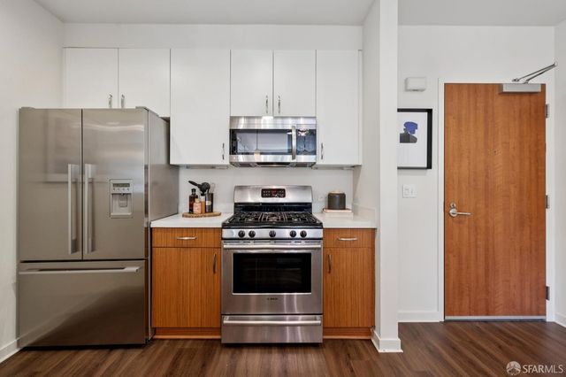 555 Bartlett Street 206, San Francisco, CA 94110