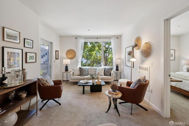555 Bartlett Street 206, San Francisco, CA 94110