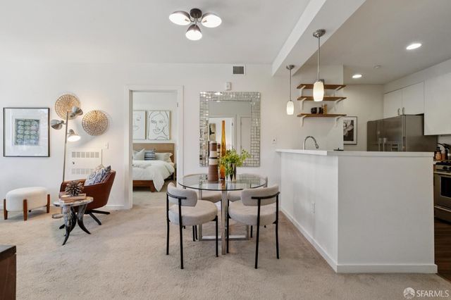 555 Bartlett Street 206, San Francisco, CA 94110