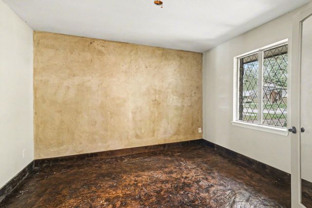 5251 Birdwood Road, Houston, TX 77096