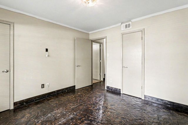 5251 Birdwood Road, Houston, TX 77096