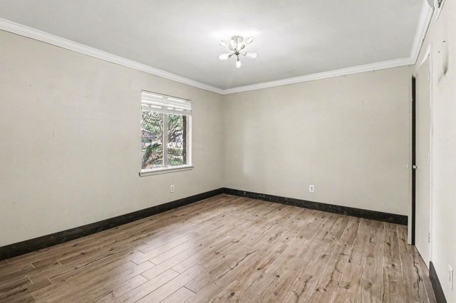 5251 Birdwood Road, Houston, TX 77096