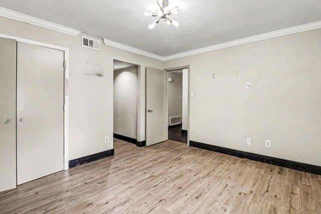 5251 Birdwood Road, Houston, TX 77096