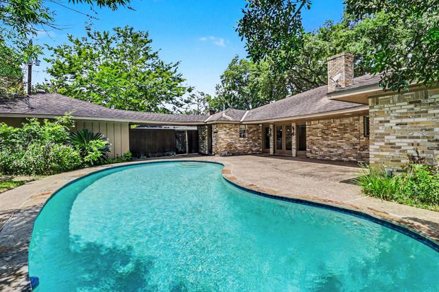 5251 Birdwood Road, Houston, TX 77096