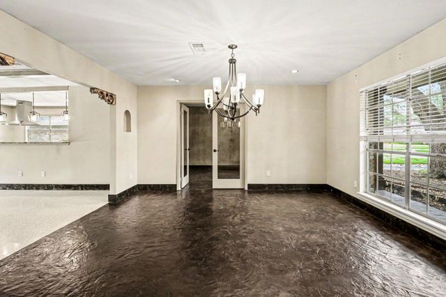 5251 Birdwood Road, Houston, TX 77096