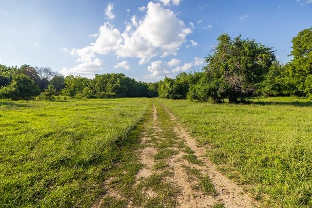 4900 E 187th Street, Belton, MO 64012