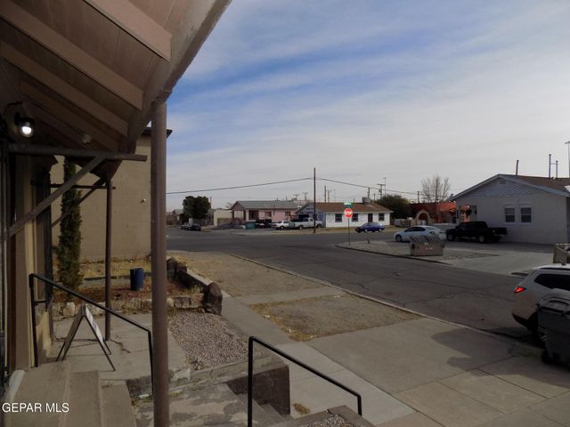 3525 WYOMING Avenue, El Paso, TX 79903