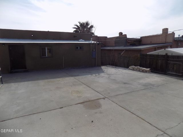 3525 WYOMING Avenue, El Paso, TX 79903
