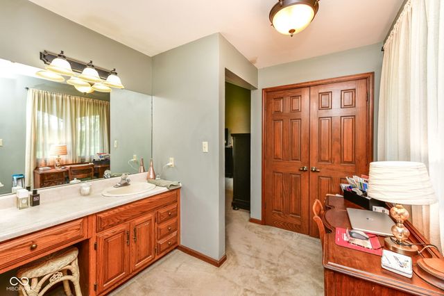 2345 S Honey Creek Road, Greenwood, IN 46143