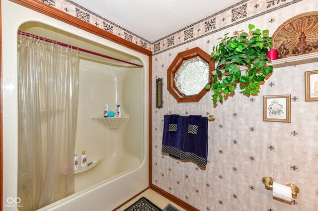 2345 S Honey Creek Road, Greenwood, IN 46143