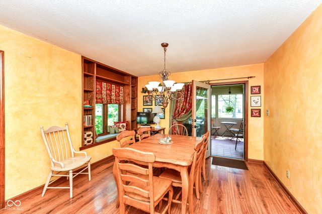 2345 S Honey Creek Road, Greenwood, IN 46143