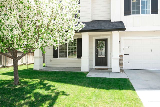 1265 NE Dusty Court, Mountain Home, ID 83647