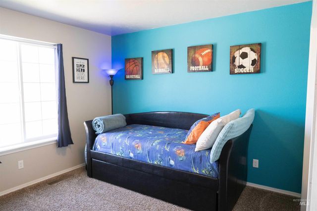1265 NE Dusty Court, Mountain Home, ID 83647