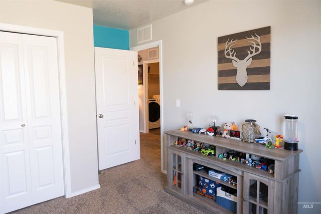 1265 NE Dusty Court, Mountain Home, ID 83647