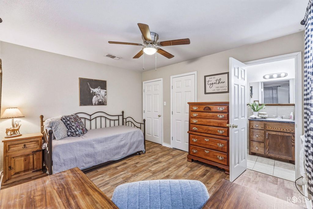 Image 15 of property listing at 7510 Violet Street, San Angelo, TX 76901