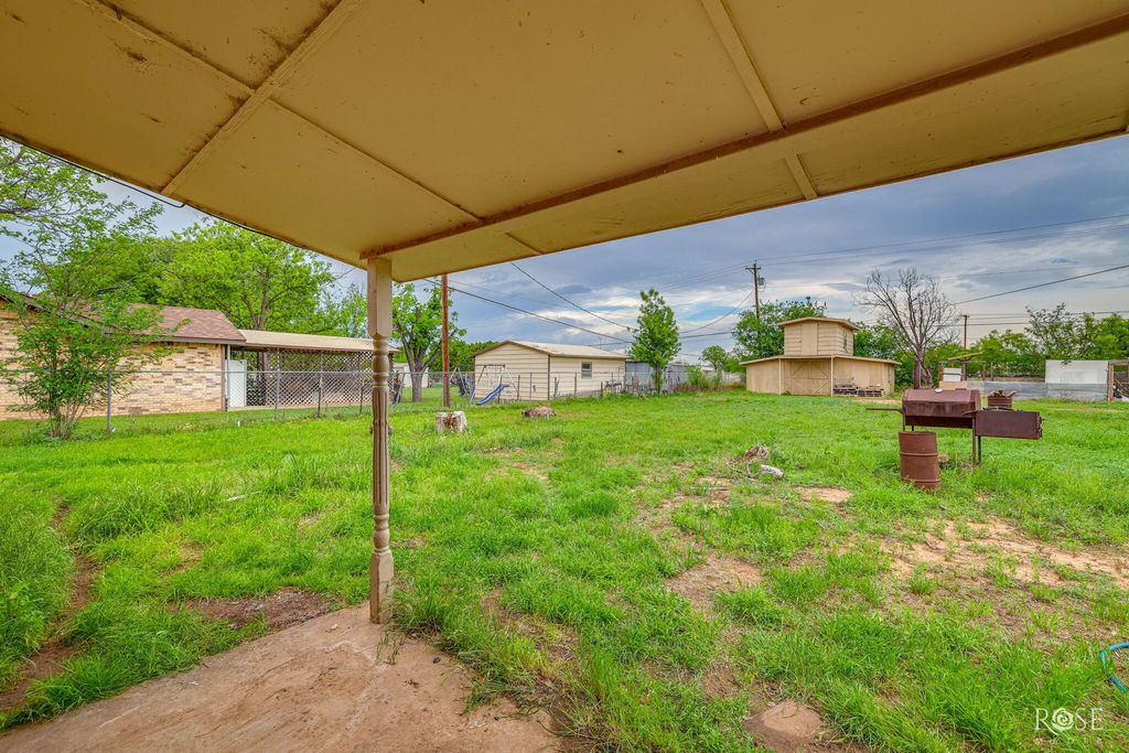 Image 23 of property listing at 7510 Violet Street, San Angelo, TX 76901