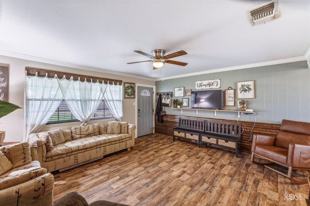 Image 9 of property listing at 7510 Violet Street, San Angelo, TX 76901