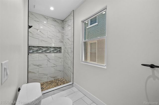 616 ENGLEWOOD Street, Detroit, MI 48202