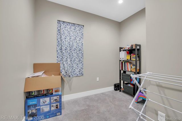 616 ENGLEWOOD Street, Detroit, MI 48202