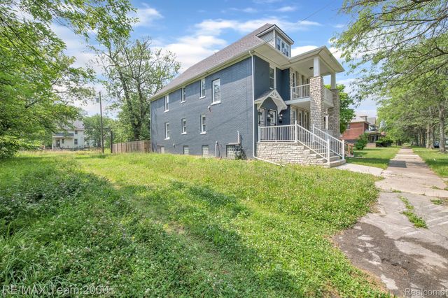616 ENGLEWOOD Street, Detroit, MI 48202