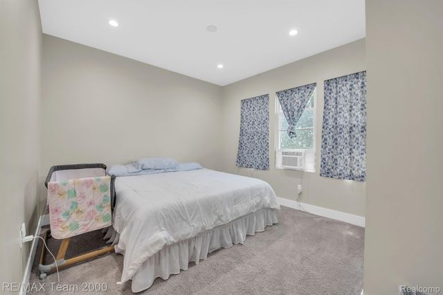 616 ENGLEWOOD Street, Detroit, MI 48202