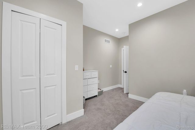 616 ENGLEWOOD Street, Detroit, MI 48202