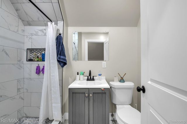 616 ENGLEWOOD Street, Detroit, MI 48202