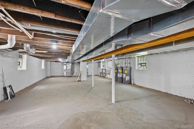 616 ENGLEWOOD Street, Detroit, MI 48202