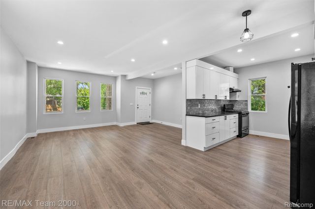 616 ENGLEWOOD Street, Detroit, MI 48202