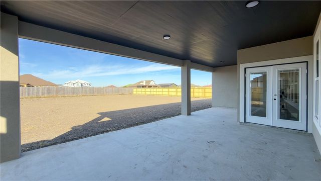 2601 Pacific View St, Corpus Christi, TX 78415