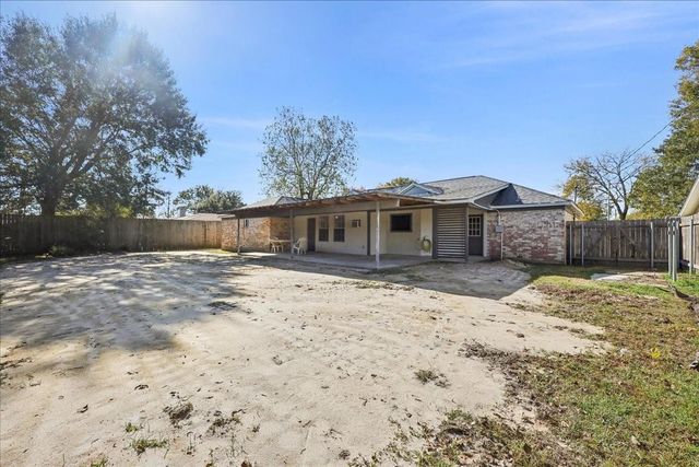 3814 Beverly Avenue, Orange, TX 77632