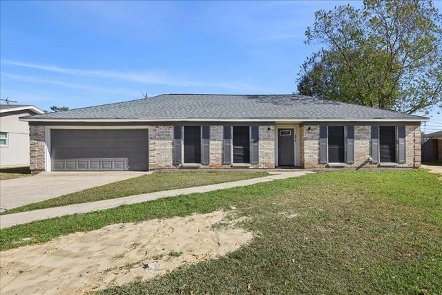3814 Beverly Avenue, Orange, TX 77632