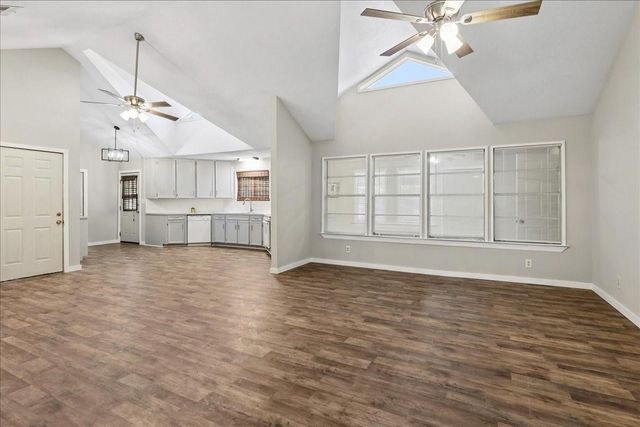 3814 Beverly Avenue, Orange, TX 77632