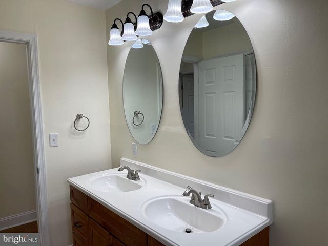 12460 SOMERSET AVE, Princess Anne, MD 21853