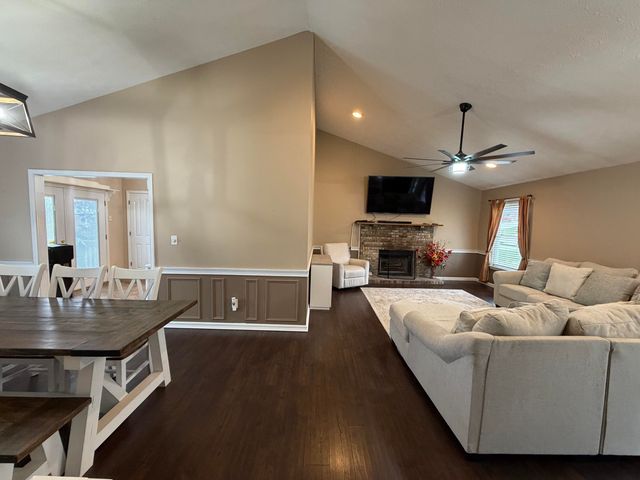 145 Shanahan Lane, Winchester, KY 40391