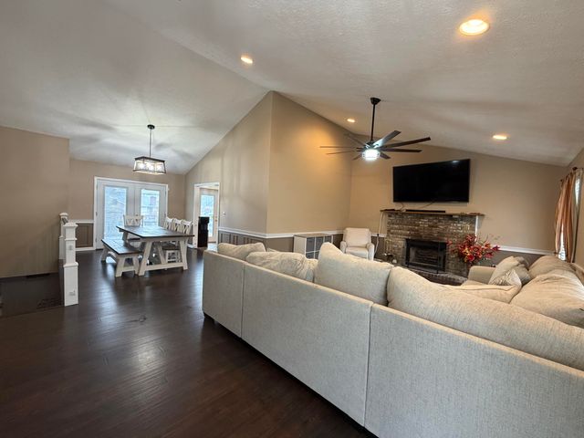 145 Shanahan Lane, Winchester, KY 40391