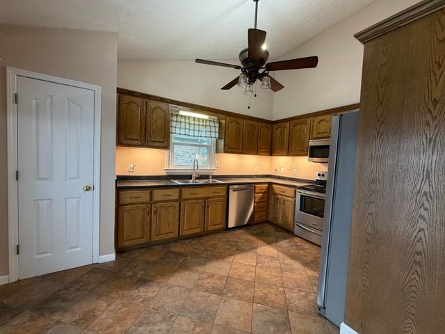 145 Shanahan Lane, Winchester, KY 40391