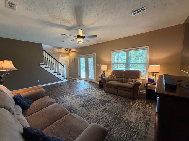 145 Shanahan Lane, Winchester, KY 40391